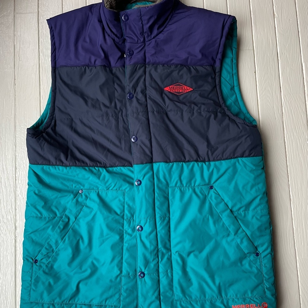 Merrell Vest Size Large 29” length 21” wide